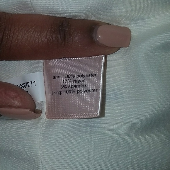 Blazer - Picture 3 of 6